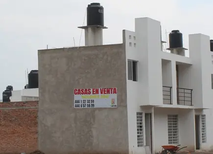 Que no hay condiciones para adquirir casas baratas