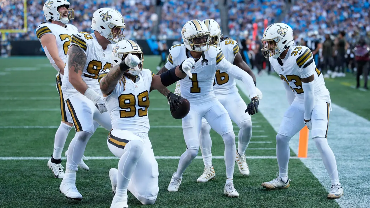 Tyler Shough lidera a los Saints en triunfo sobre los Panthers de Carolina