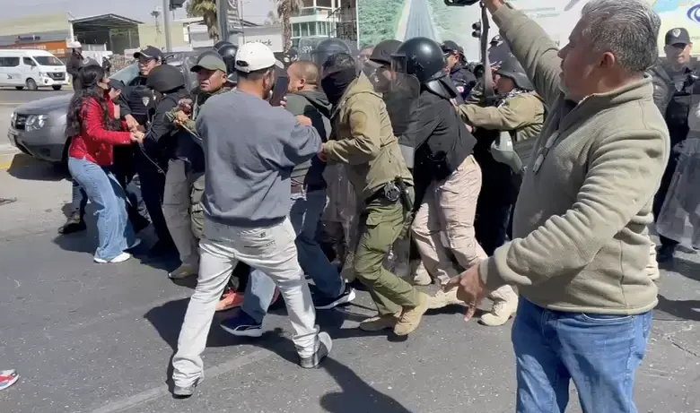 Retiran bloqueo de glorieta