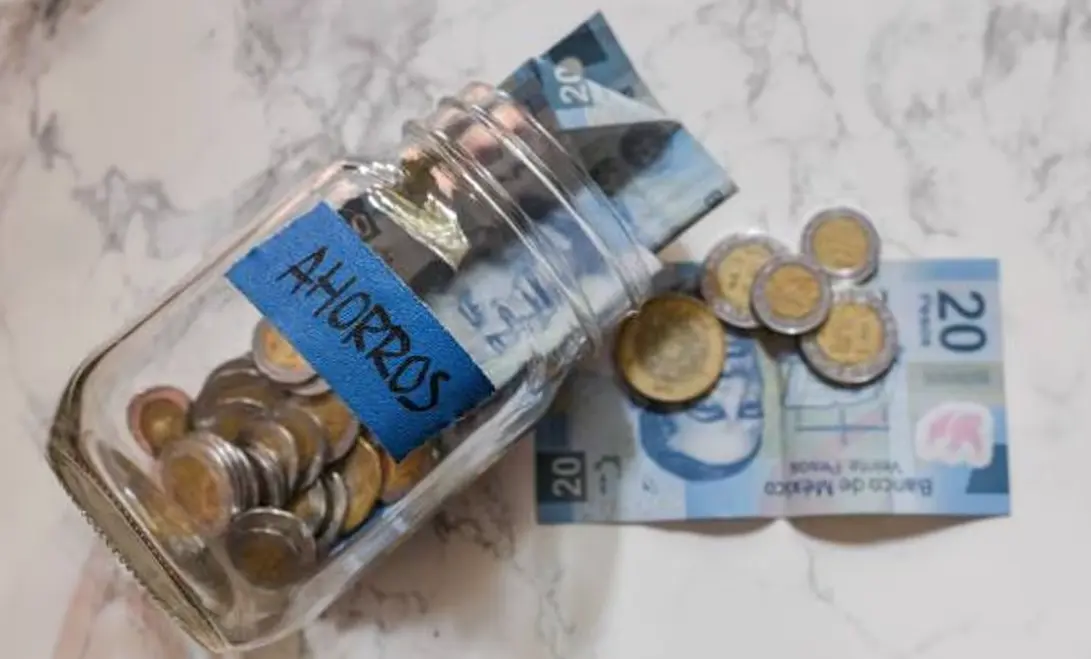 Afores logran plusvalías históricas por 1.1 billones de pesos en 2025