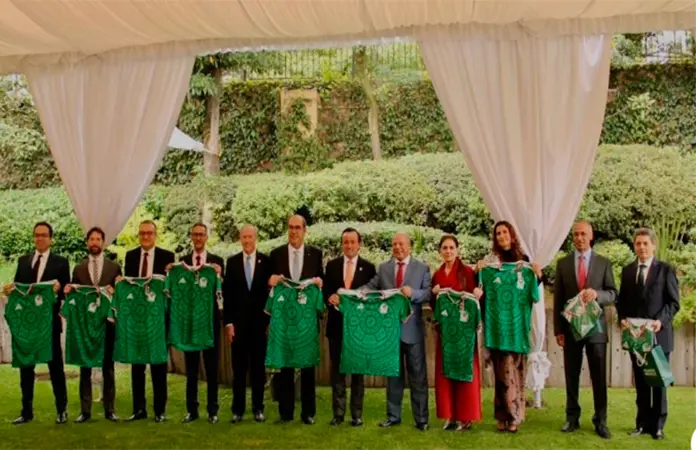 Arriola y Sisniega se reúnen con Embajadores Árabes en preparación para la Copa del Mundo 2026