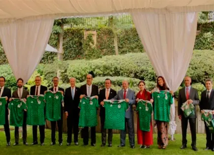 Arriola y Sisniega se reúnen con Embajadores Árabes en preparación para la Copa del Mundo 2026
