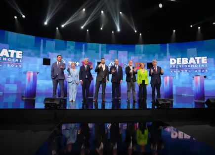 Candidatos presidenciales de Chile cierran campaña en medio de polarización