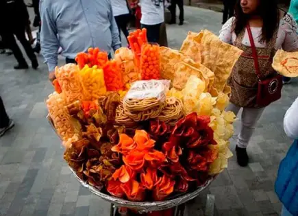 Coepris alerta por venta ilegal de comida chatarra Coepris alerta por venta ilegal de comida chatarra