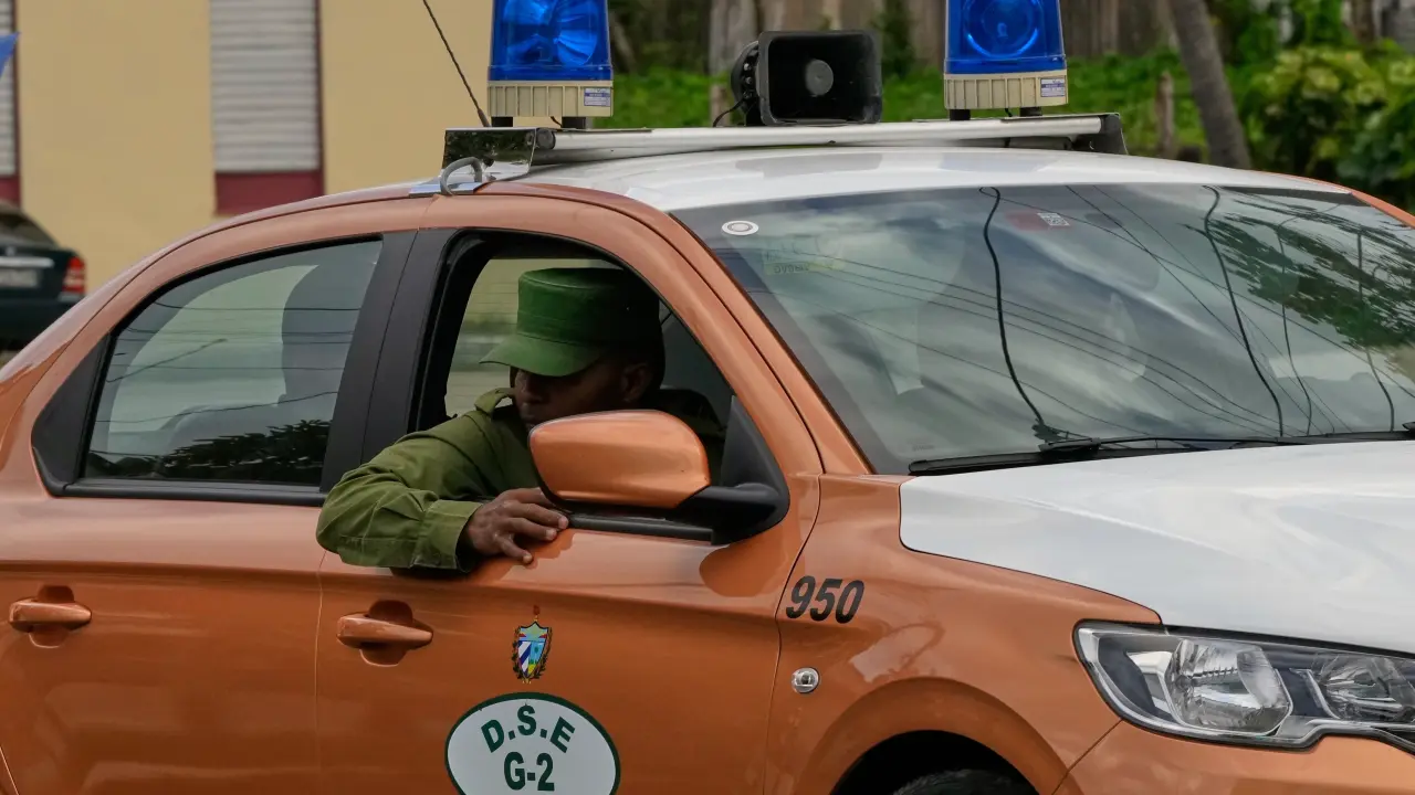 Desarrollo de juicio a Alejandro Gil Fernández en Cuba