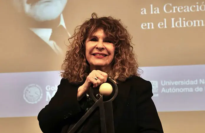 Gioconda Belli lamenta en México la mala memoria de quienes apoyan a Daniel Ortega