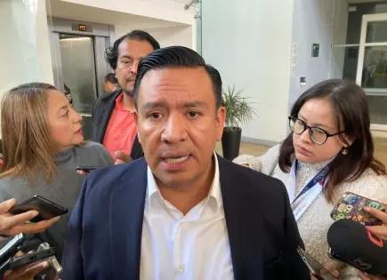 Gobierno justifica desalojo de manifestantes: "era necesario usar la fuerza pública"