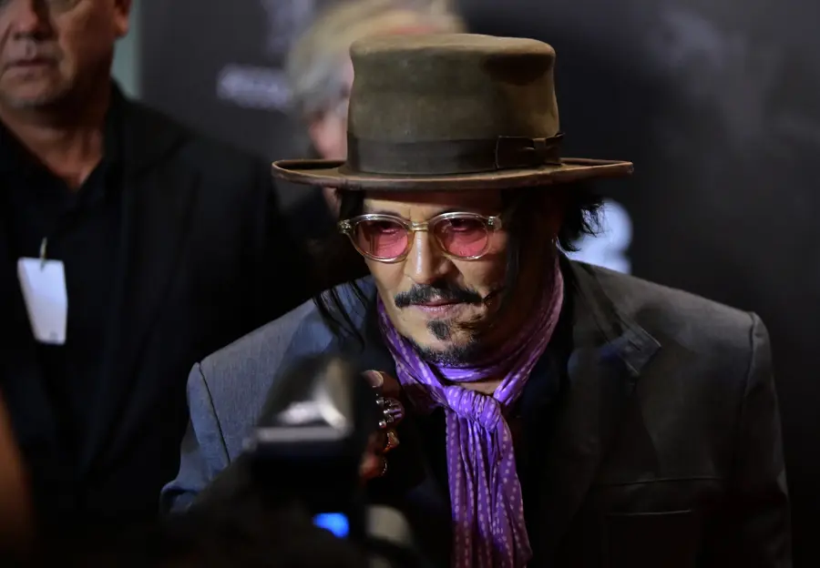 Johnny Depp lleva su arte a Tokio