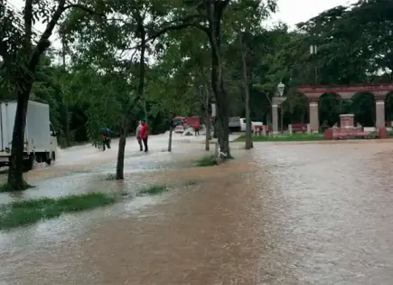 Lluvias intensas en Tabasco provocan desbordamiento del río Sierra