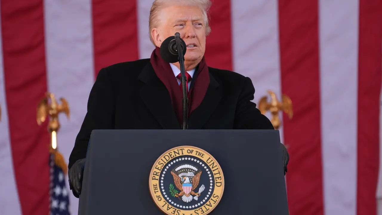 Política migratoria de Trump restringe visas por condiciones médicas