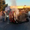 Vuelca una camioneta en Av. Salvador Nava