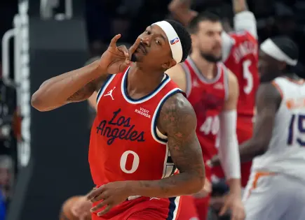 Bradley Beal finaliza temporada con Clippers por lesión de cadera
