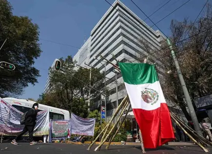 Cañeros levantan plantón 