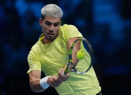 Carlos Alcaraz se corona como número uno del tenis masculino al vencer a Musetti