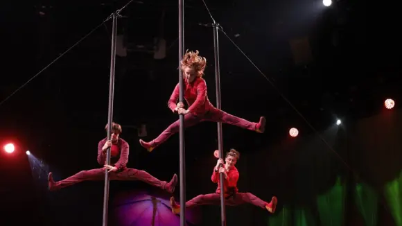 Cirque du Soleil deslumbra con acrobacias en México