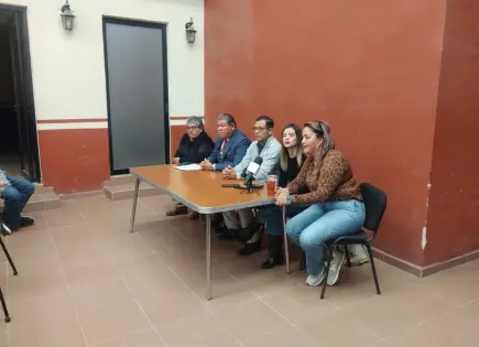 Concejales de Pozos: nunca nos avisaron, pero aceptamos "a quien venga"
