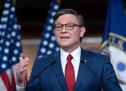 Cámara de Representantes de EEUU aprueba proyecto de ley para poner fin a cierre del gobierno