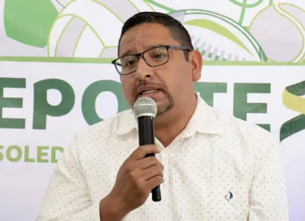 Hugo Esquivel queda al frente de Deportes en Soledad