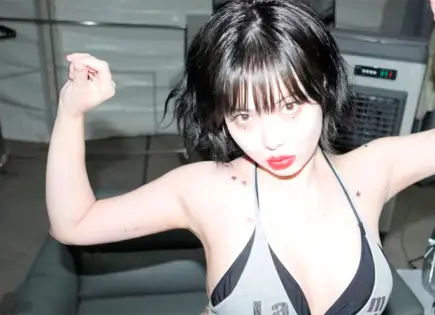 Hyuna se desmaya en pleno escenario durante show en China