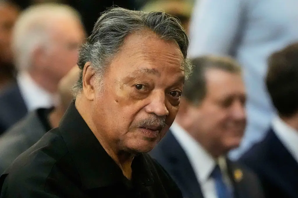 Jesse Jackson ingresado en hospital por enfermedad neurológica