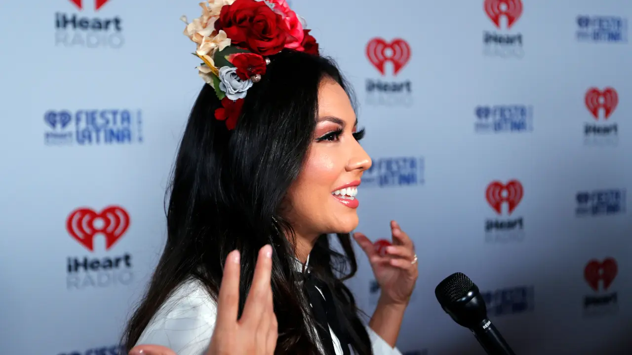 Lupita Infante brilla en la Premiere del Latin Grammy 2023