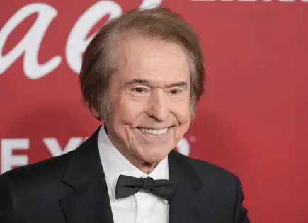 Raphael es Honrado como Persona del Año en Latin Grammy 2025