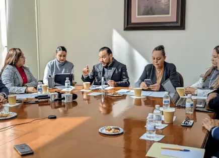 Serrano amenaza con evaluar a concejales que "generen inestabilidad" en Pozos