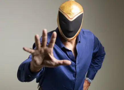 Tinieblas Jr. desata polémica en redes sociales