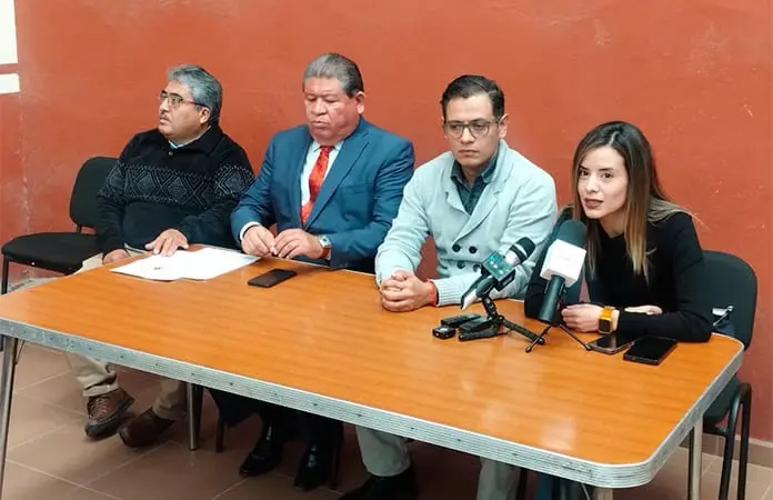 Amaga Congreso a concejales de Villa de Pozos