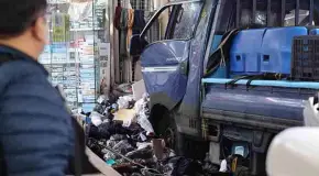 Atropella y mata a dos en Corea del Sur