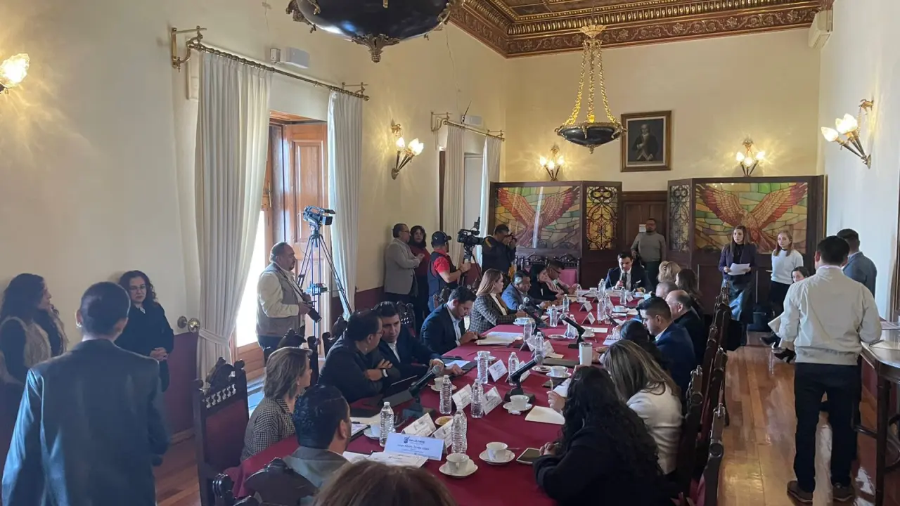 Cabildo aprueba alza en valores catastrales pese a rechazo de PVEM y MC