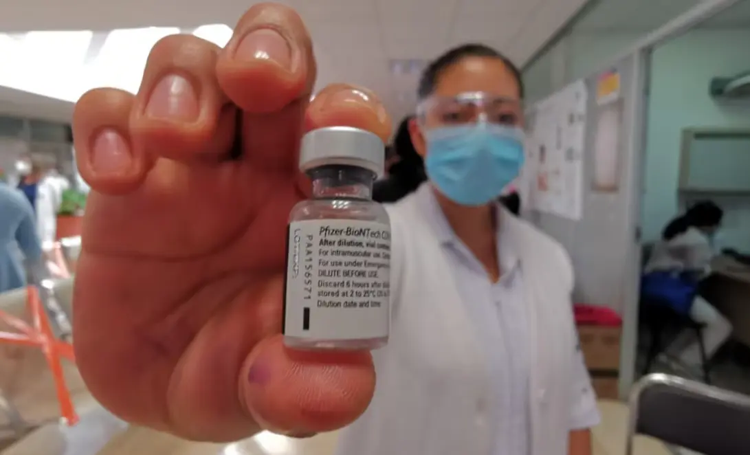 Cofepris aún no autoriza venta privada de vacuna Pfizer contra Covid-19