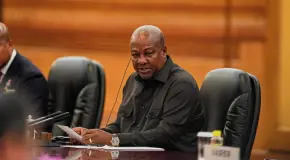 Paradero desconocido de 19 migrantes deportados por EEUU a Ghana