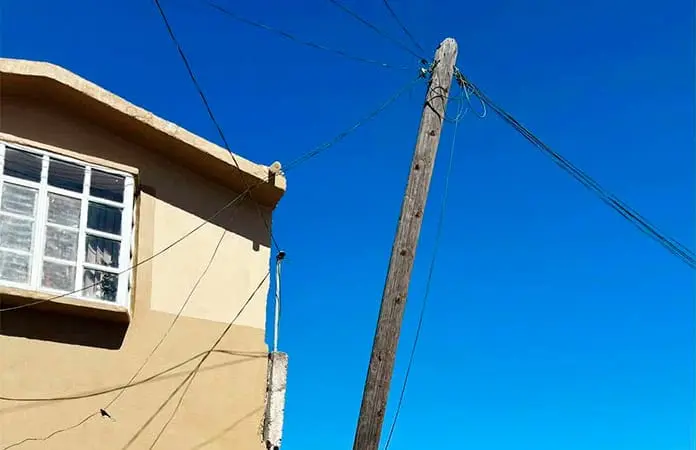 Poste de Telmex, a punto del colapso
