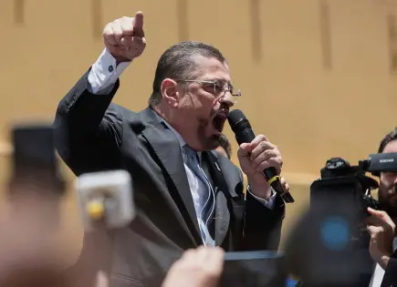 Presidente de Costa Rica en proceso por inmunidad legal