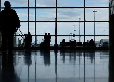 Sigue restricción al tráfico aéreo Sigue restricción al tráfico aéreo