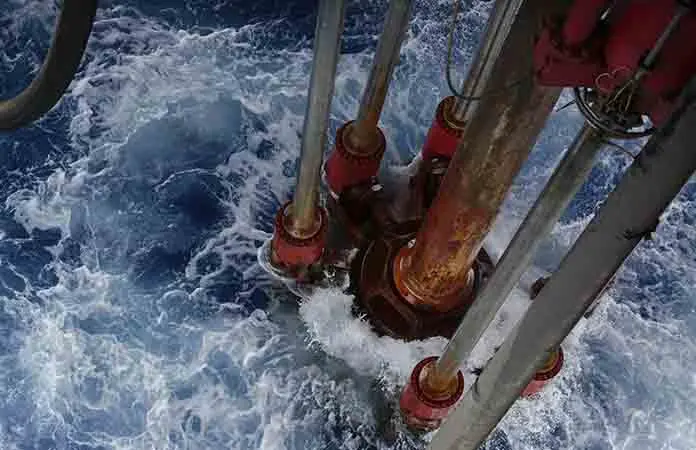 Pemex provoca enorme boquete en presupuesto