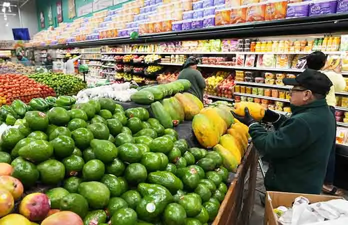 Por la inflación, EU quita arancel a varios artículos