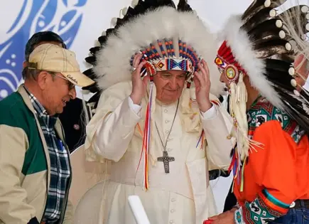 El Vaticano devuelve artefactos a Canadá