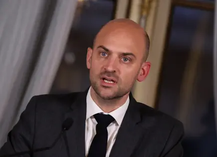 Francia consigue liberar a ciudadano franco-chileno detenido en Venezuela