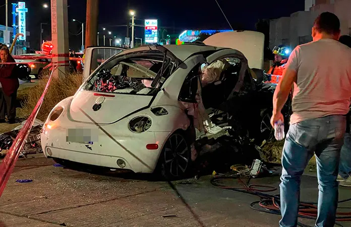 Tres mujeres pierden la vida en fuerte accidente
