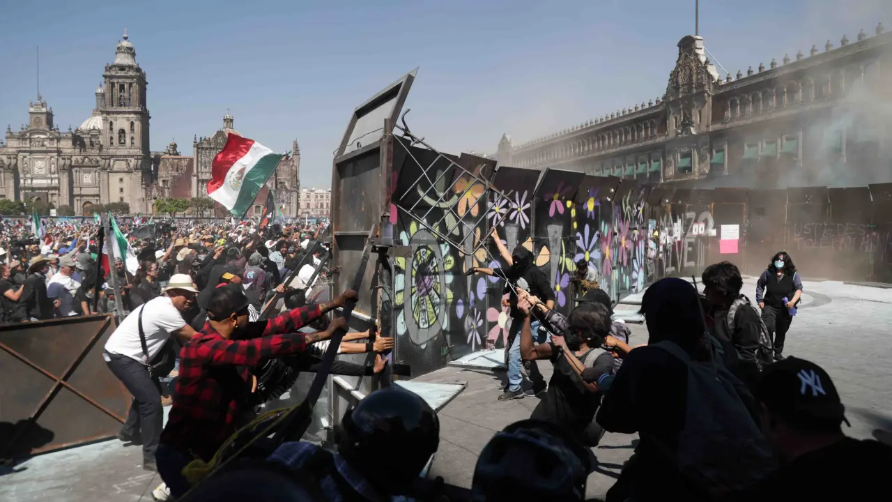 Familiares exigen información sobre detenidos de la Generación Z