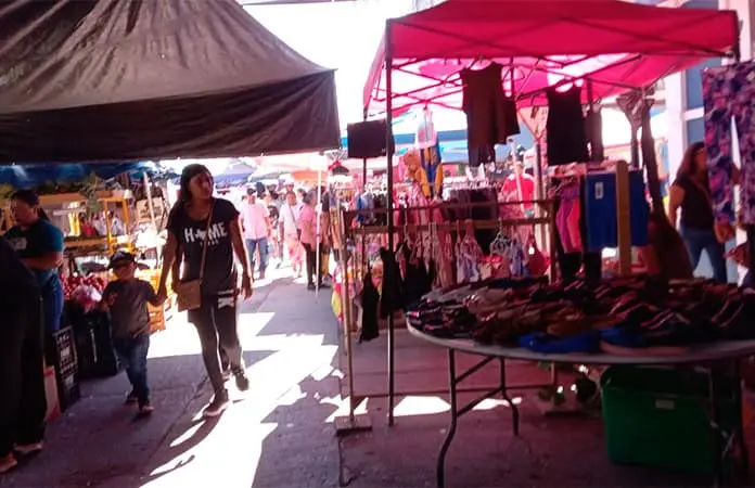 Repuntan ventas en tianguis dominical