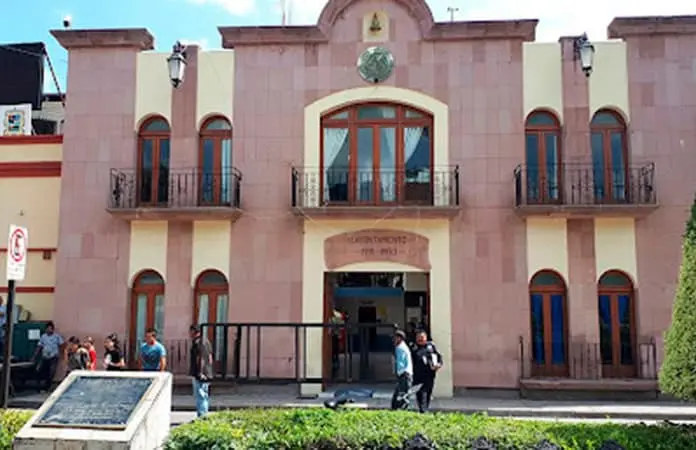 Suspenden labores en el Ayuntamiento