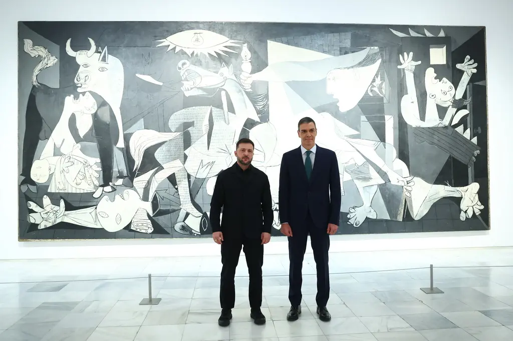 El presidente de Ucrania se conecta con Guernica de Picasso en España