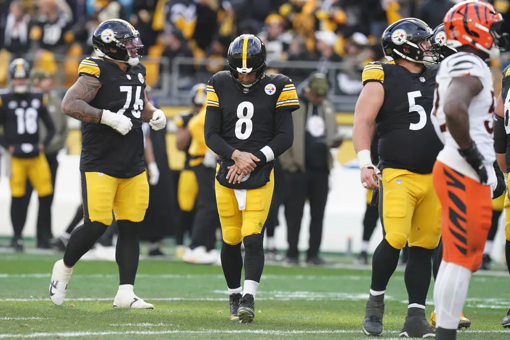 Aaron Rodgers evaluará jugar contra Bears a pesar de lesión en muñeca