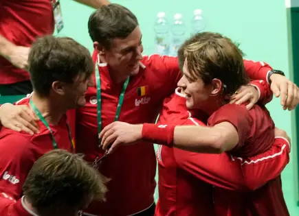Bélgica derrota a Francia en la Copa Davis con Zizou Bergs como figura destacada Bélgica derrota a Francia en la Copa Davis con Zizou Bergs como figura destacada