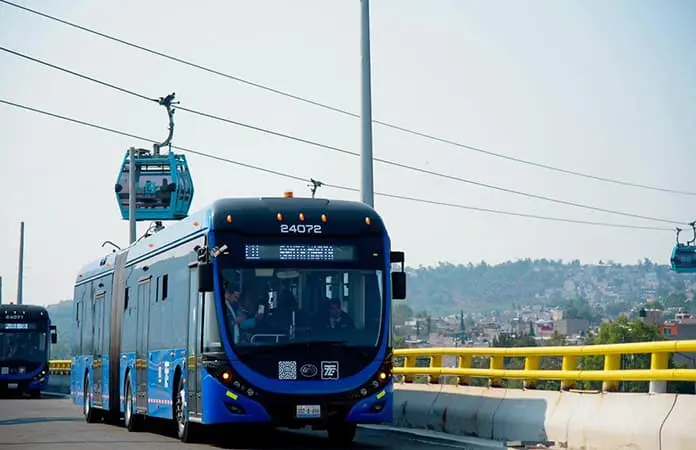 Chocan dos unidades de Trolebús; 26 heridos