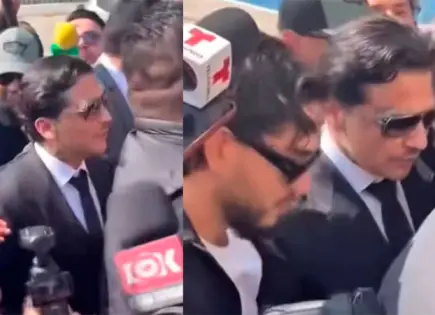 Christian Nodal genera caos al llegar al Reclusorio Oriente