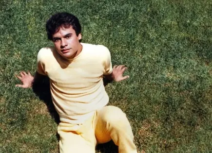 In-D: Juan Gabriel, influencer adelantado a su época